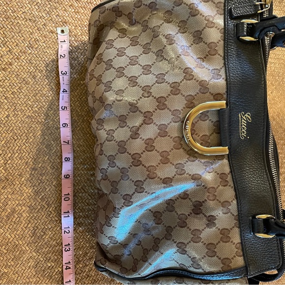 AUTHENTIC GUCCI BAG - Picture 7 of 9